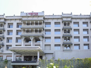 Clarks Inn suites Raipur