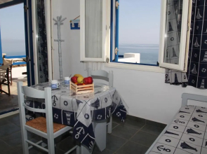 Aura Paros