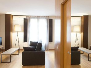 Aspasios Plaza Real Apartments