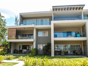 L'Escale 3 bedrooms Sea View and Beachfront Suite by Dream Escapes