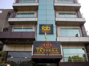 FabHotel Tryfena East of Kailash