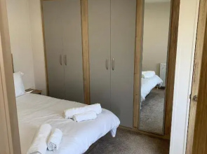 Alberta holiday park, Whitstable, 2 Bed park home DP42