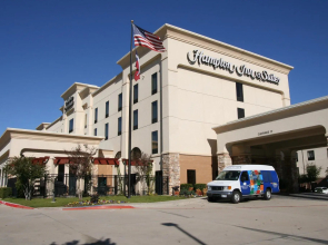 Hampton Inn & Suites Dallas-DFW ARPT W-SH 183 Hurst