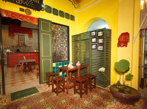 Phuket Old Town Hostel