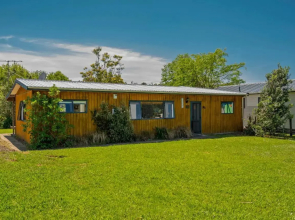 Sundaze - Hahei Holiday Home
