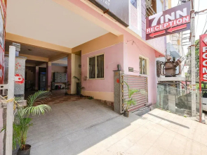 FabHotel Seven Inn Home Stay