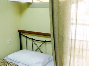 Гостиница Red Fox Guesthouse