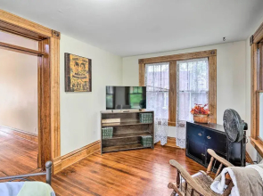 < 1 Mi to Downtown: Historic Dubuque Gem!