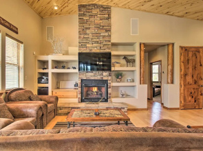 Golf Course & Lake Views: Luxe Show Low Cabin