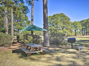 Resort Condo: Golf & Pond View, Walk to Beach