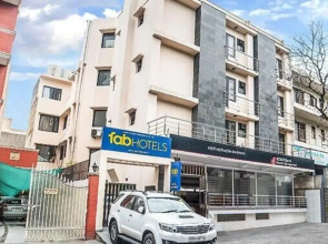 Fabhotel Anutham