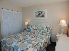 Sands Beach Club #814 Ocean Front