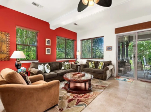 Updated Unit - Perfect Location - Vrkcv
