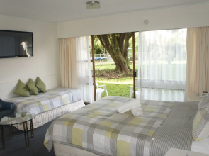 Airport Gold Star Motel