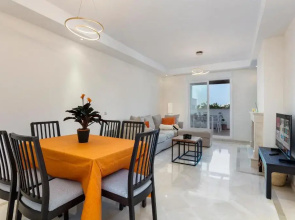 Duplex Apt with Rooftop Terrace Aloha Royal RDR230