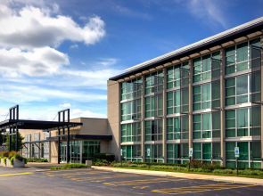 Crowne Plaza Lombard Downers Grove by IHG