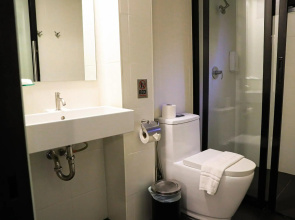 BED Phrasingh Hotel - Adults Only