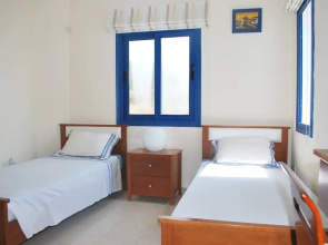 Sea Front Villa With Private Heated Pool, Quiet Area Paphos 322