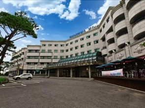 Gunsan Riverhill Hotel