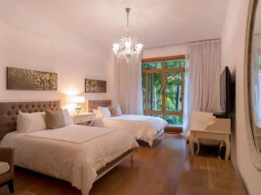 Chic luxury condo at Los Altos Casa de Campo