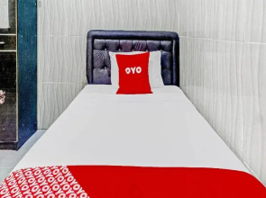 Griya Putri Syariah by OYO Rooms