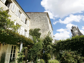 La Porte Rouge - The Red Door Inn Chambres d'Hotes
