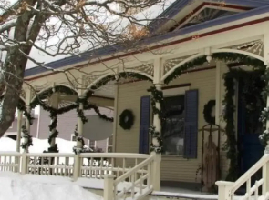 Rose Arbour Bed & Breakfast