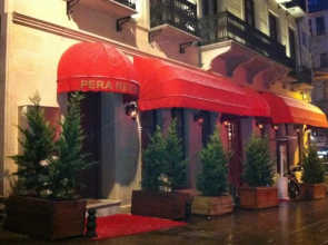 Pera Residence
