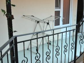 Mertsana Guest House