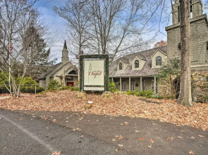 Big Canoe Mountain Resort Cabin w/ Pool Access!