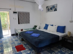 Bamboo Hut Bungalow - Adults Only