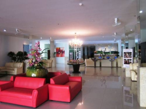 Club Chalong Beach