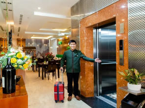 White Lotus Hotel Saigon