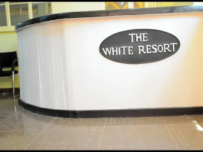 The White Resort Athiriver
