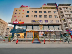 Capital O 40626 M3 Hotel