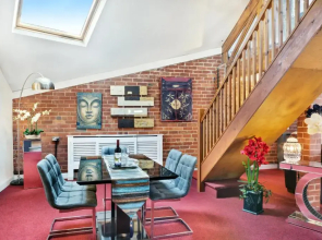 Dragon Loft Apartment