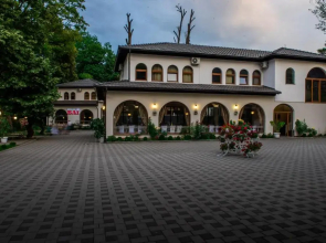 Hotel Camp Karagaq