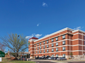 La Quinta Inn & Suites by Wyndham Edmond