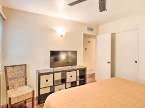 Sunny Tucson Abode w/ Fire Pit 9 Mi to U of A
