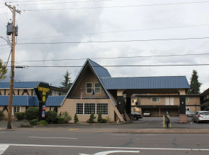 University Inn & Suites