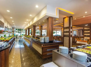 Kleopatra Ada Beach Hotel