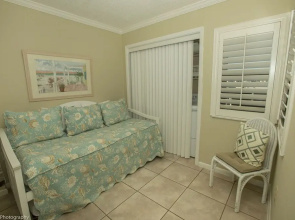 Inlet Reef 606 2 Bedroom Condo by RedAwning