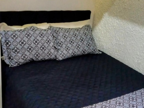 Sala living em prédio Familiar na Av da Praia