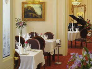 Savoy Westend Hotel
