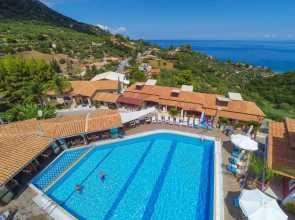Sea View Village - Studios & Apartments