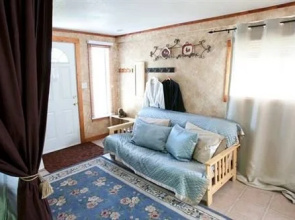 Mill Creek Manor B & B