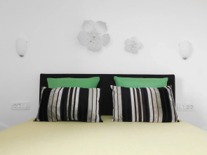 Coloured - Apartments on Island - A2 -zeleni :