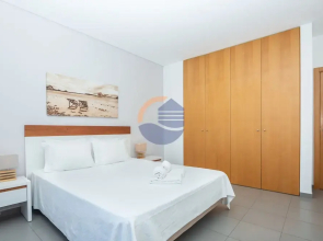 10 in Portim o With 1 Bedrooms and 1 Bathrooms