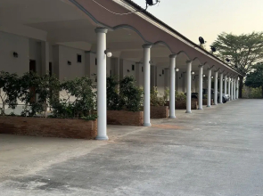 Maingam Resort