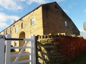 Large Luxury Self-Catering Barn